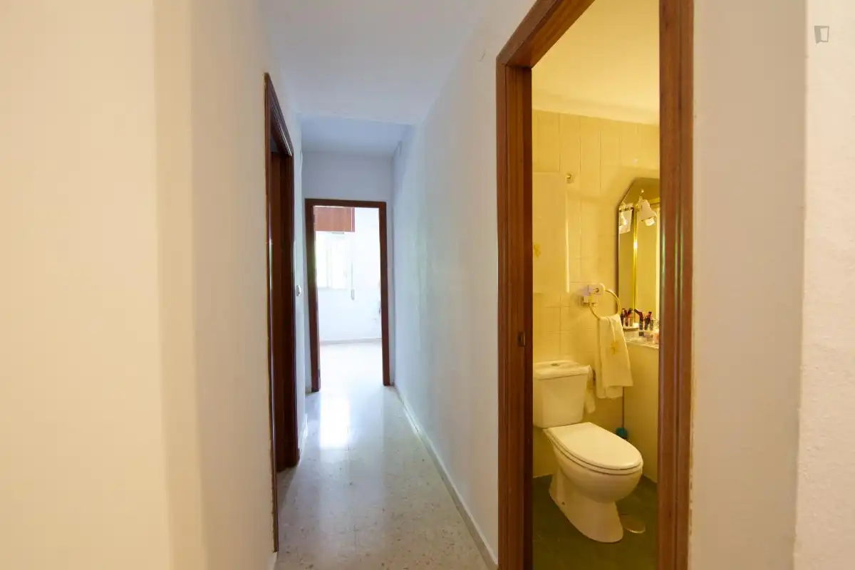 Habitación en Poniente-Norte - Miralbaida - Parque Azahara