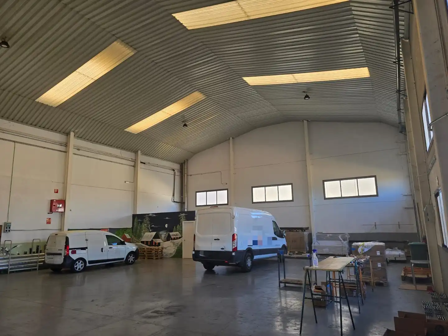Nave industrial en alquiler en Urbanización Este - Montepríncipe
