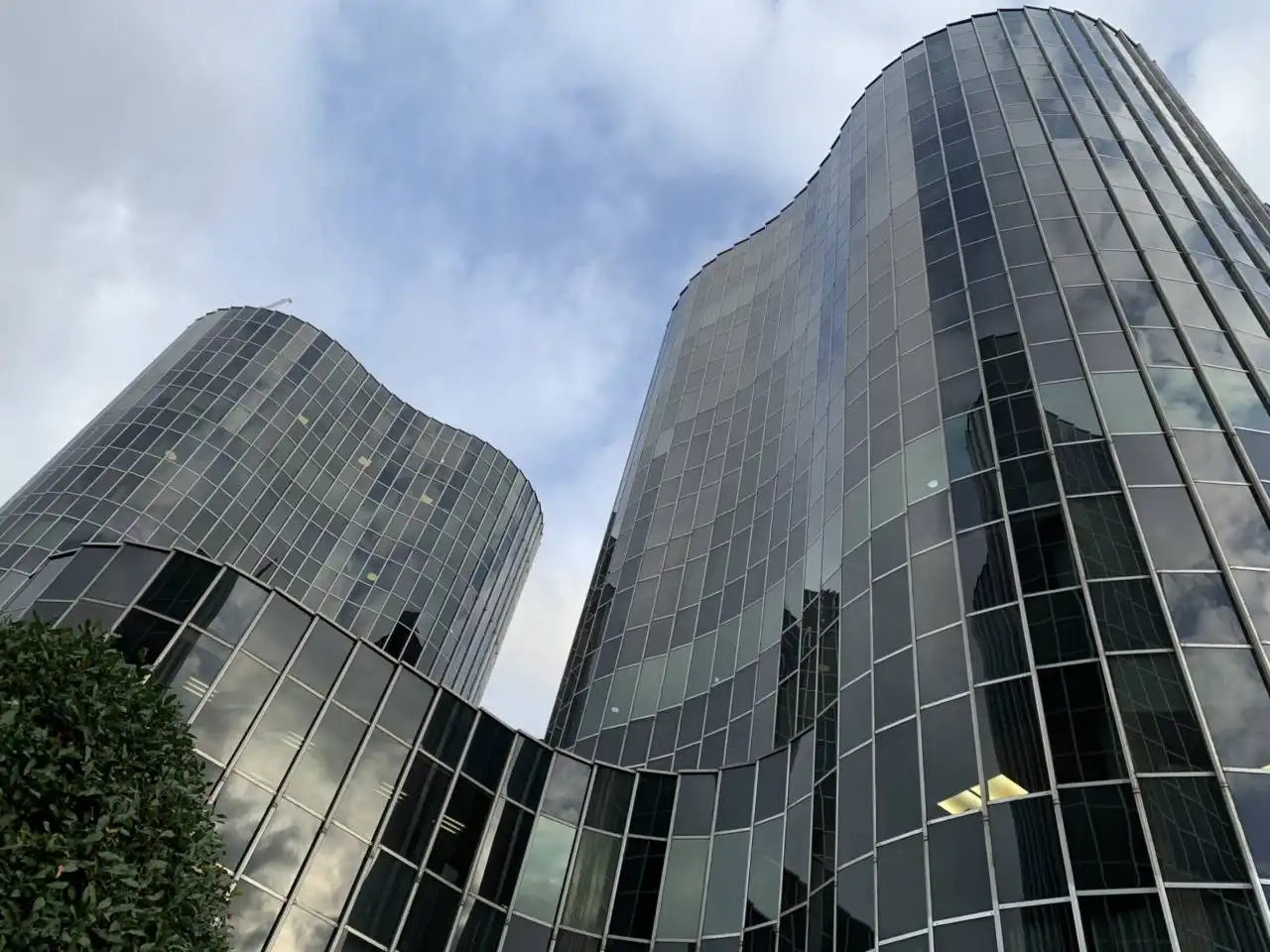 Vista exterior de Oficina en venda en Barcelona amb Aire condicionat, Calefacció i Alarma