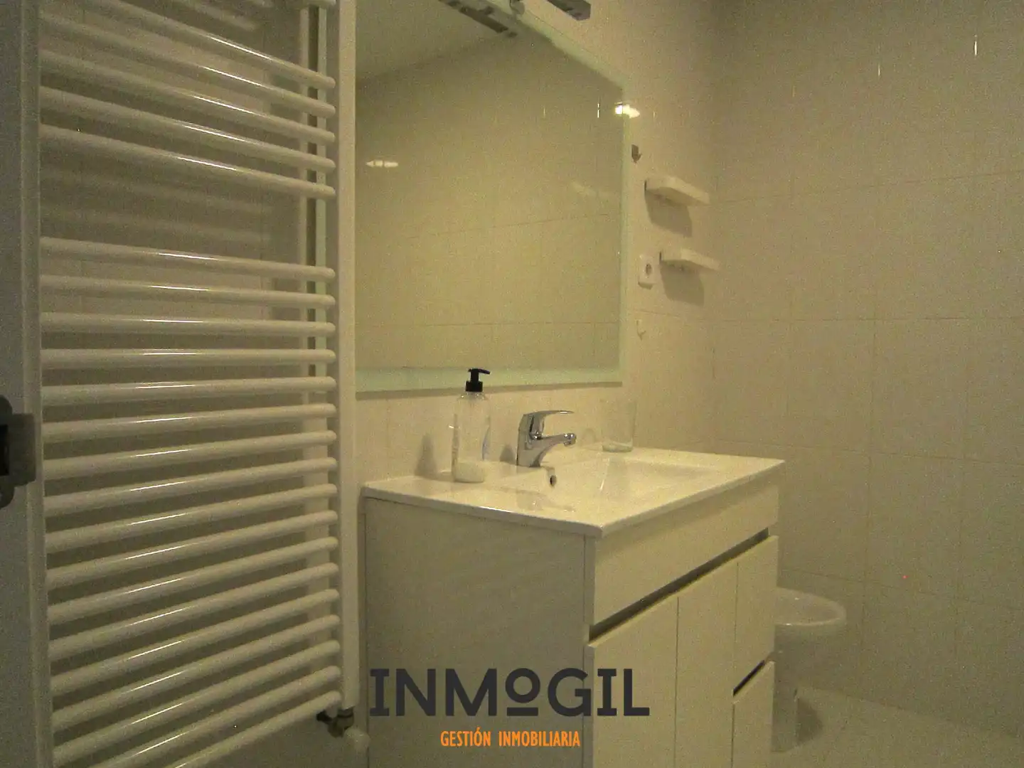 Badezimmer von Wohnung zum Verkauf in Navacerrada mit Heizung, Terrasse und Ofen