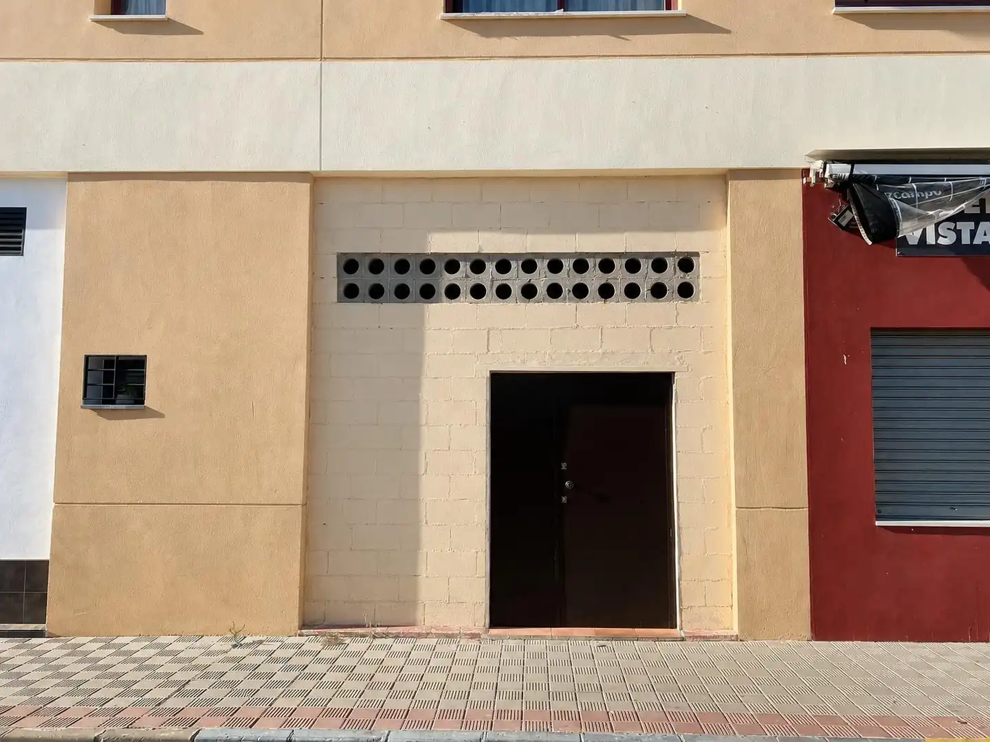 Exterior view of Commercial properties for sale in Utrera