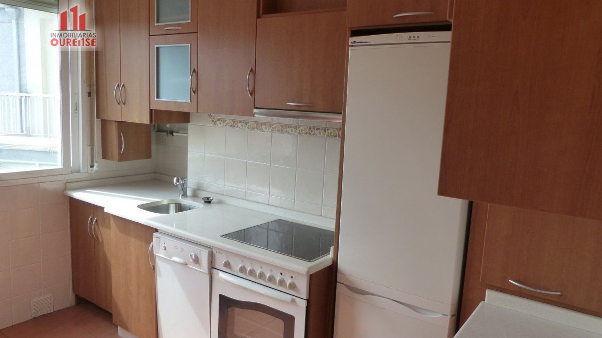 Cuina de Pis en venda en Ourense Capital  amb Calefacció i Traster