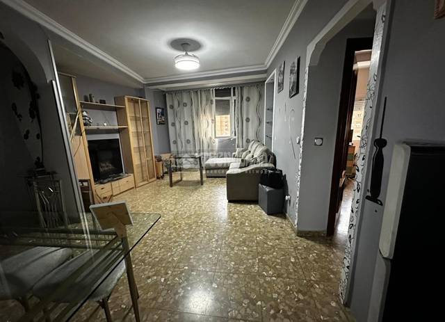 Piso en Venta en Av. de Velázquez en Girón - Las Delicias