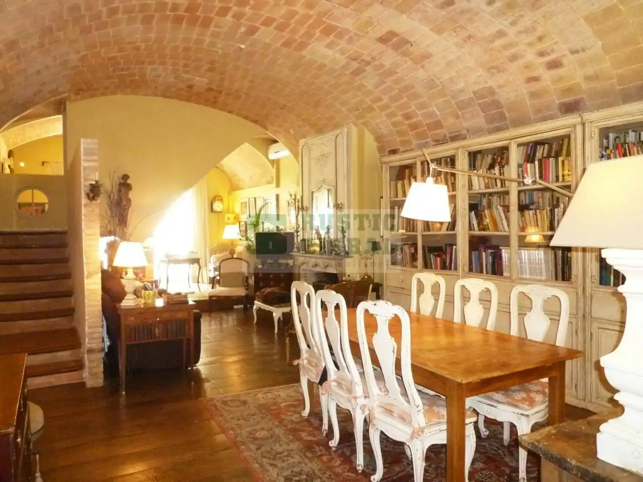 Esszimmer von Country house zur Miete in Navata mit Klimaanlage, Heizung und Privatgarten