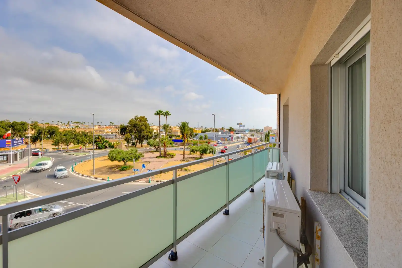 Terraza de Piso en venta en Orihuela con Aire acondicionado, Amueblado y Piscina comunitaria