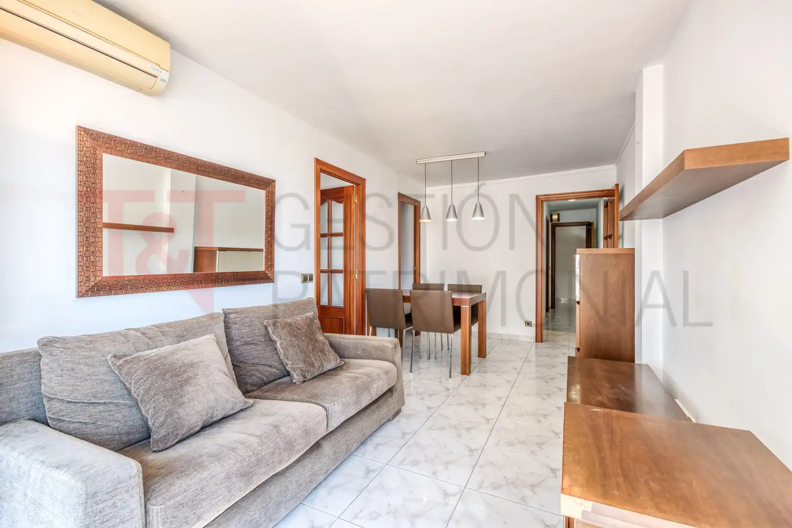 Sala de estar de Piso en venta en Calella con Aire acondicionado, Horno y Balcón