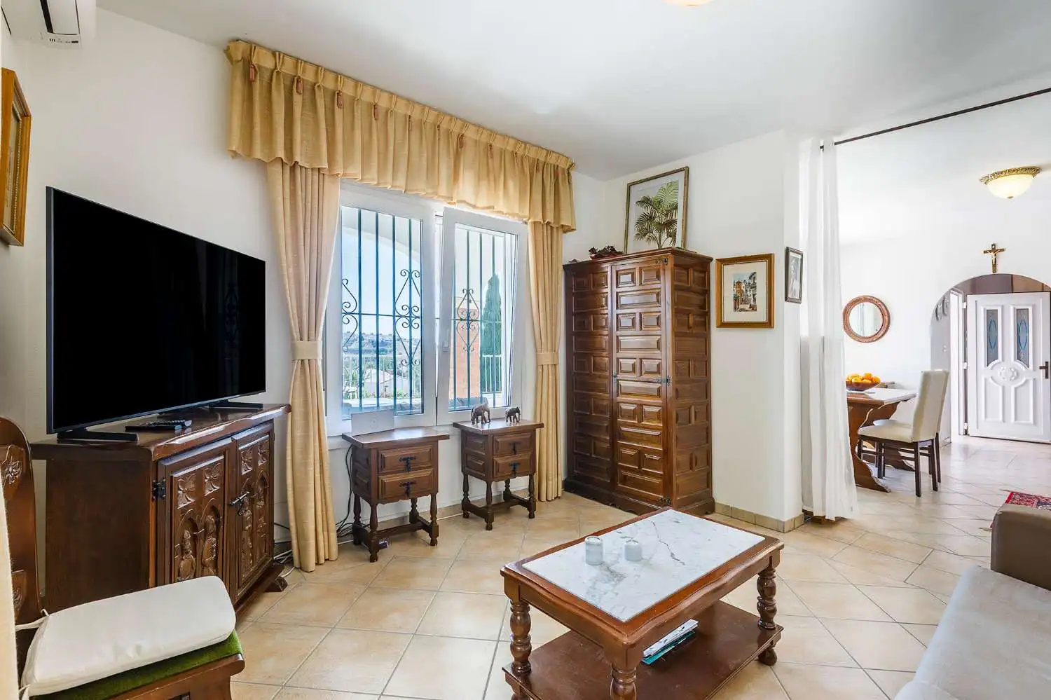 Sala d'estar de Casa o xalet en venda en Vélez-Málaga amb Aire condicionat, Traster i Internet