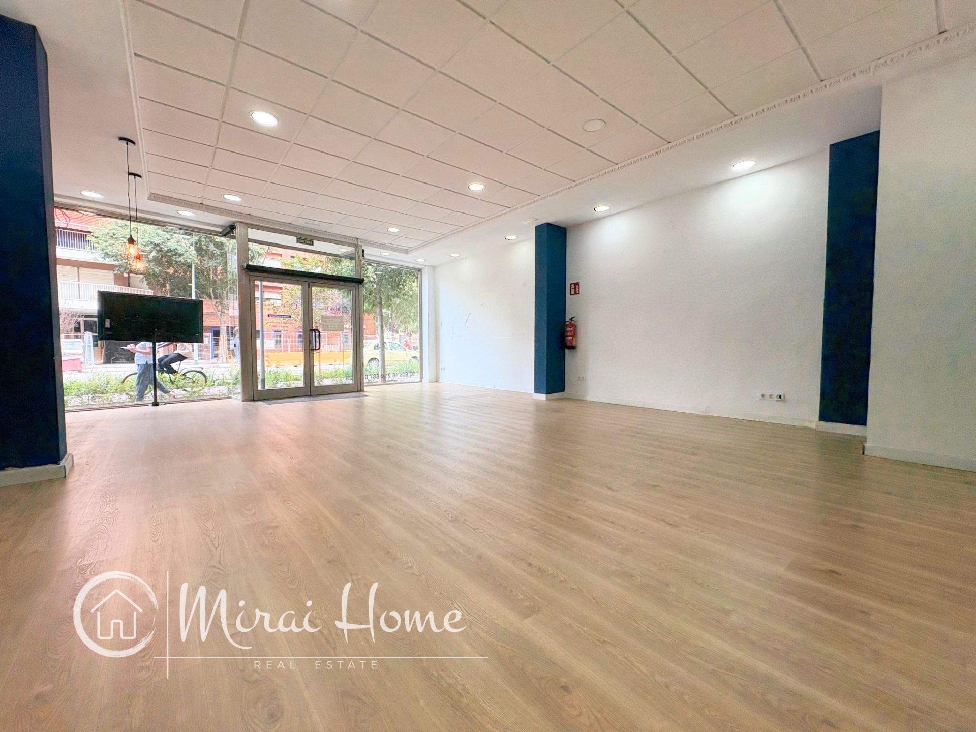 Premises for sale in Granollers  with Air Conditioner and Parquet flooring