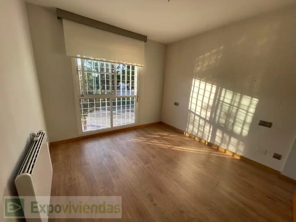 Habitación de Dúplex en venta en Murcia