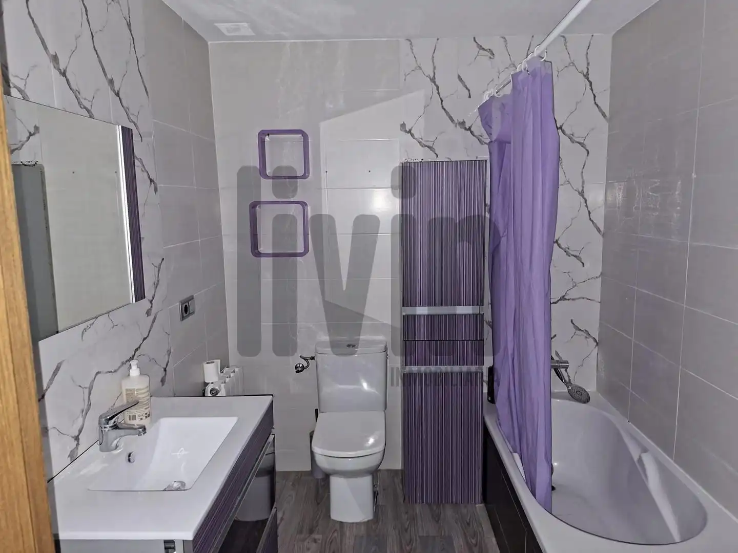 Bathroom of Flat for rent in Jaén  with Air Conditioner, Heating and Furnished