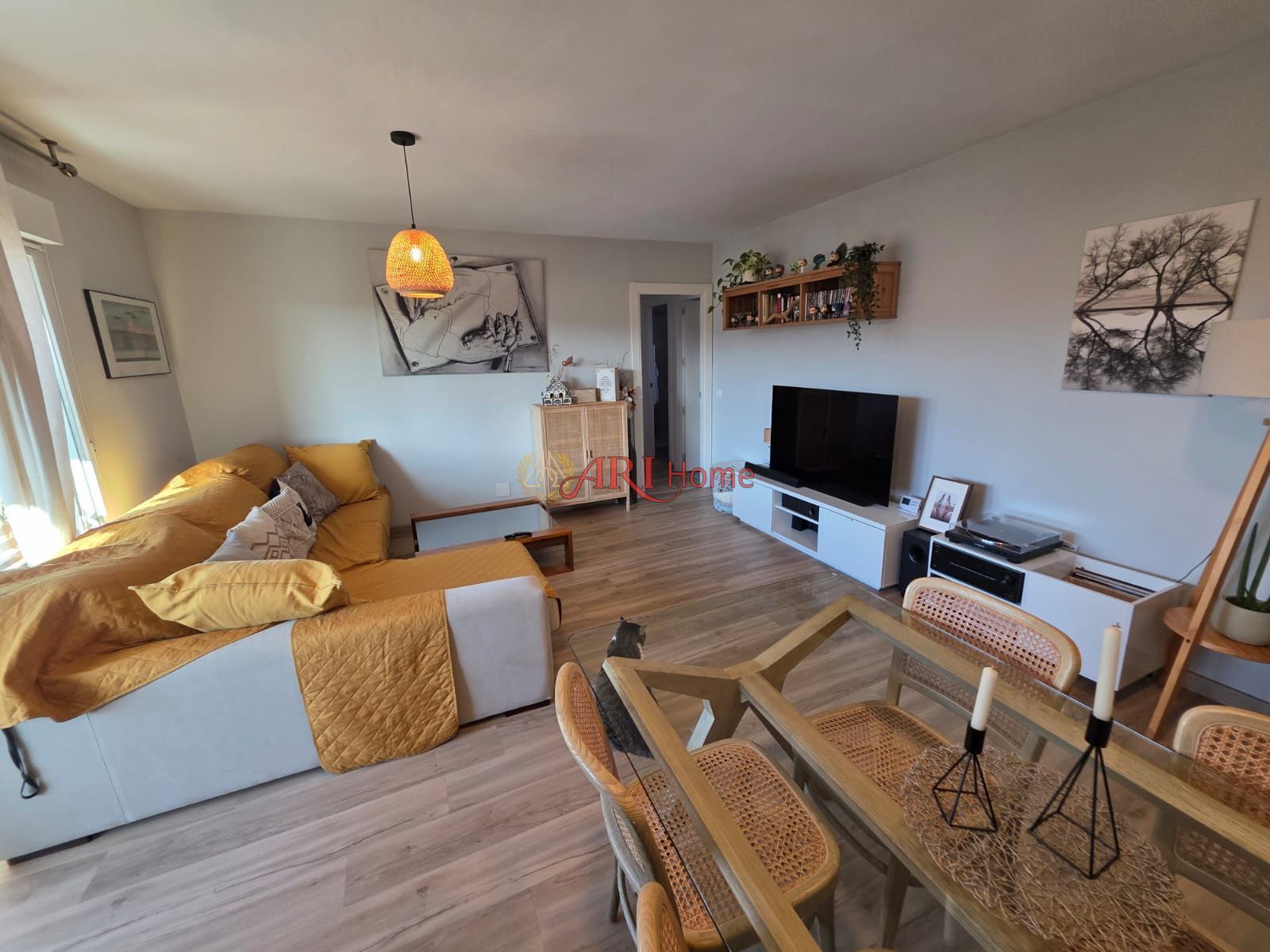 Living room of Flat for sale in  Madrid Capital  with Air Conditioner, Heating and Storage room