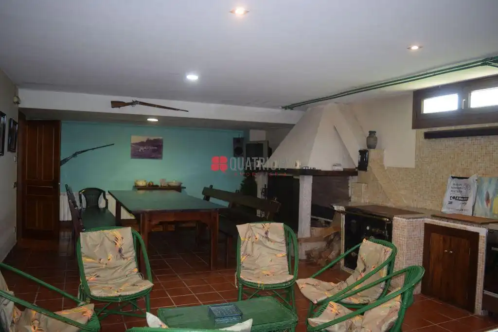 Casa o xalet en venda a Chantada, A Baña