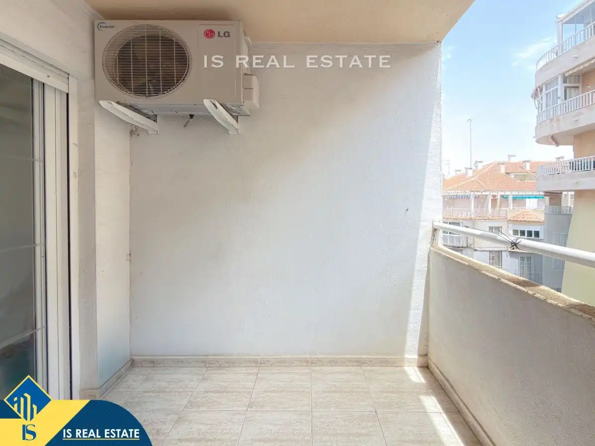 Dormitori de Apartament en venda en Torrevieja amb Aire condicionat, Calefacció i Terrassa