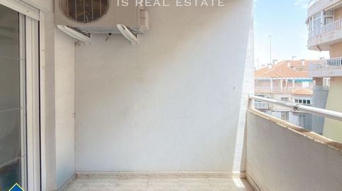Apartamento con terraza en venta en la provincia de Alicante, Torrevieja, Playa de los Locos. 1 habitación | 48 m² | 450 metros de, imatge 2