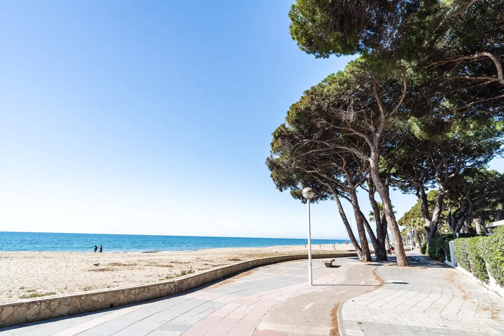 Vista exterior de Casa o xalet en venda en Cambrils amb Aire condicionat, Calefacció i Jardí privat