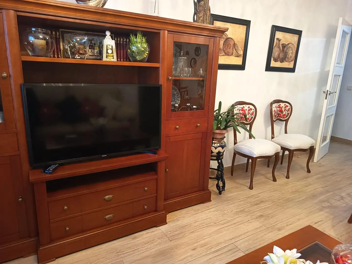 Sala d'estar de Pis de lloguer en Córdoba amb Aire condicionat i Moblat