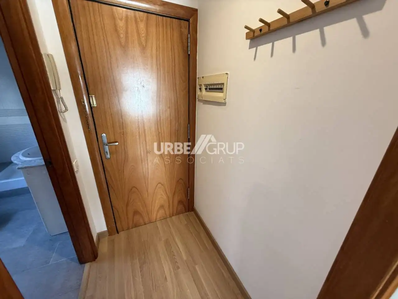Flat for rent in Terrassa  with Heating