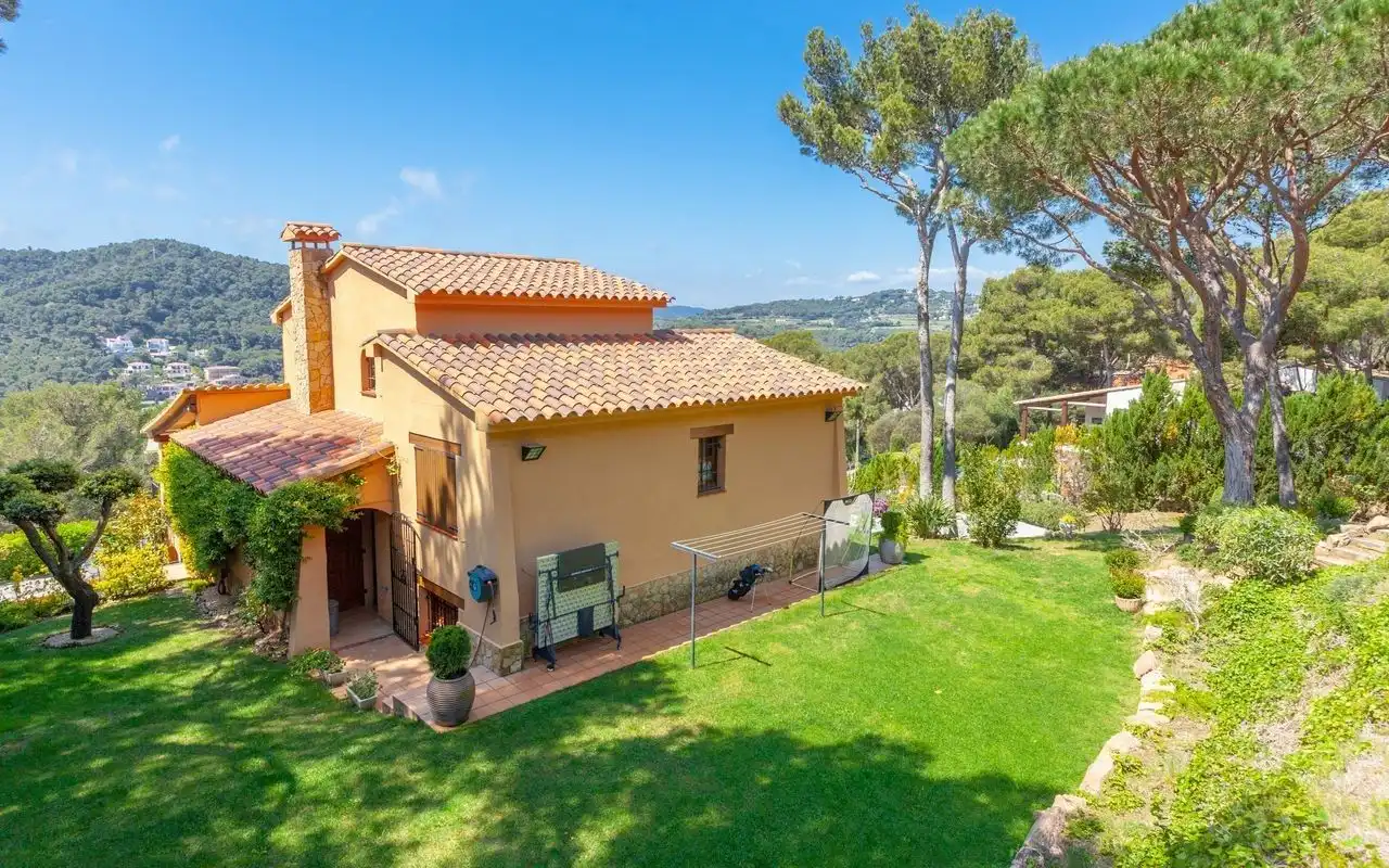 Detached house with pool for sale in Illa Negra, imagen 6