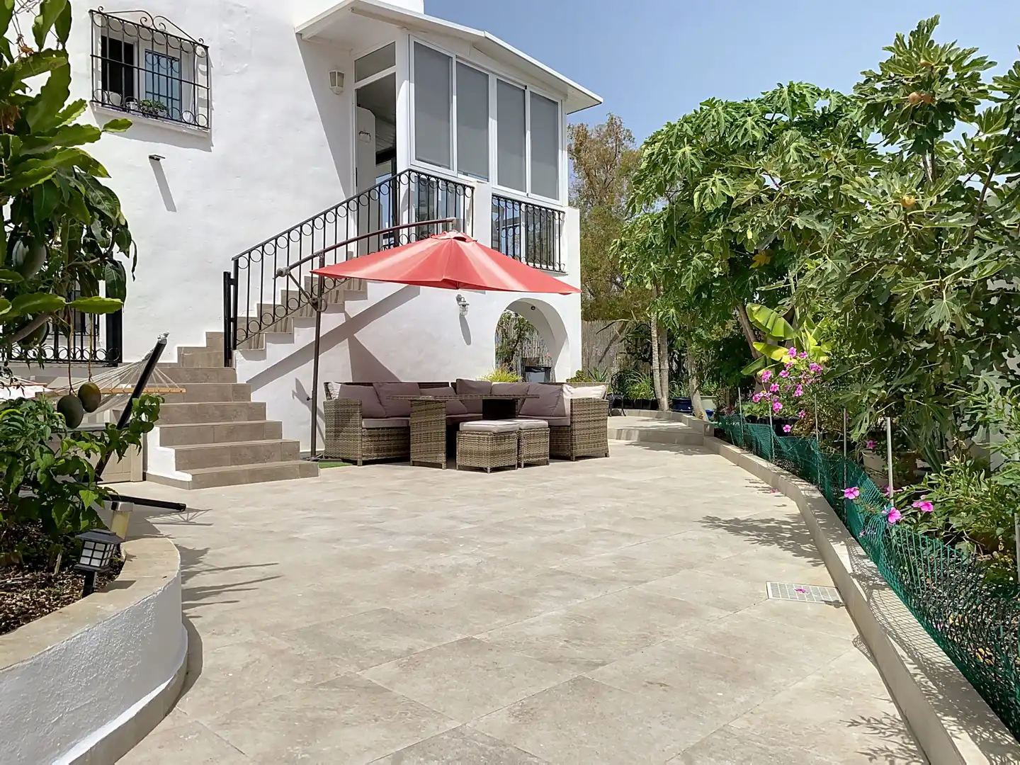 Terrassa de Casa adosada en venda en Estepona amb Aire condicionat, Jardí privat i Terrassa