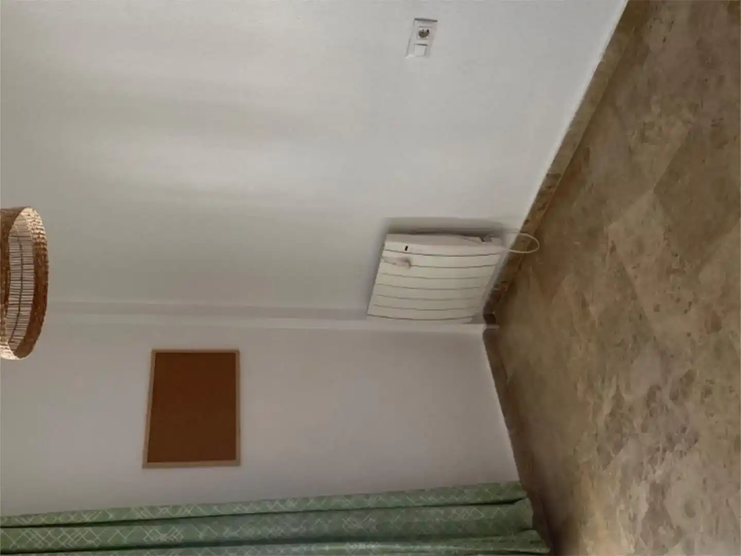 Houses for share in Bormujos  with Air Conditioner, Private garden and Storage room