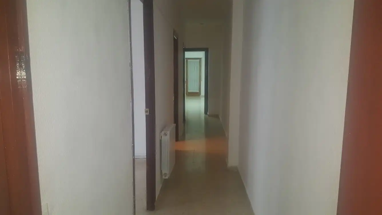 Wohnung zur Miete in Badajoz mit Klimaanlage, Heizung und Terrasse