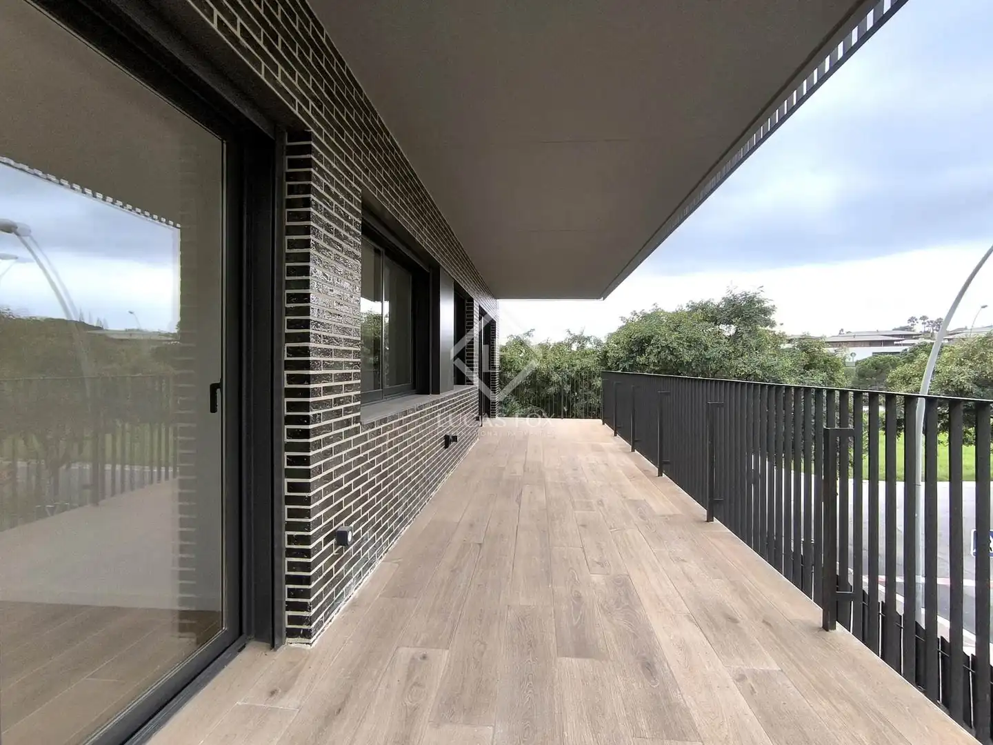 Flat with pool to rent in Finestrelles