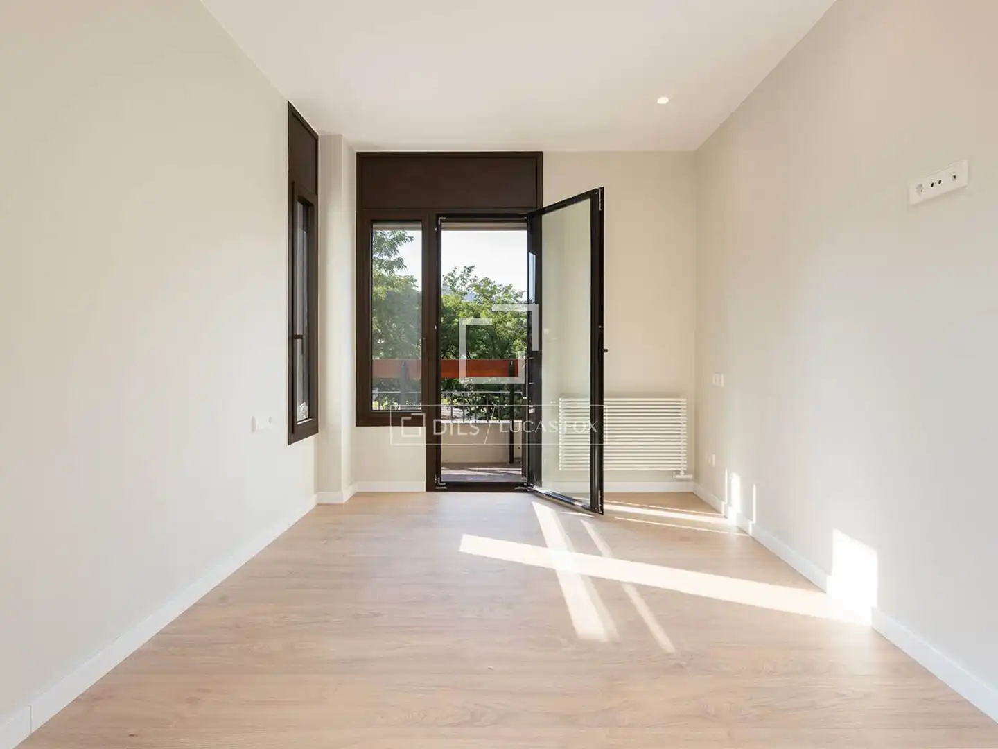 Schlafzimmer von Wohnung zur Miete in Barcelona mit Klimaanlage und Heizung