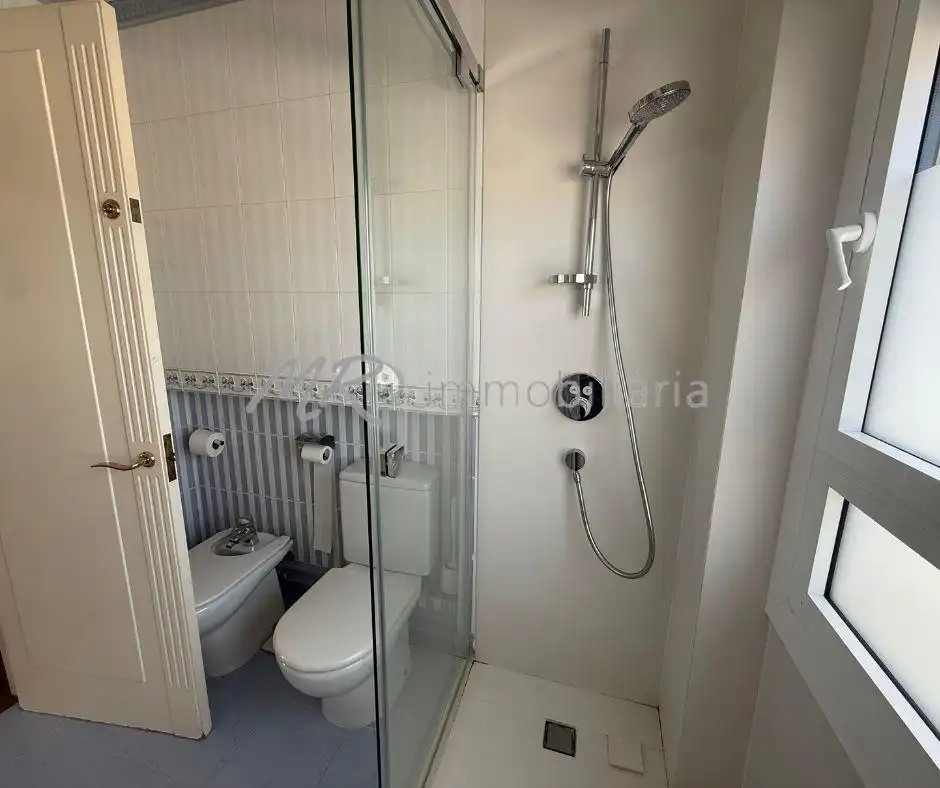 Baño de Piso en venta en Granollers con Aire acondicionado, Calefacción y Trastero