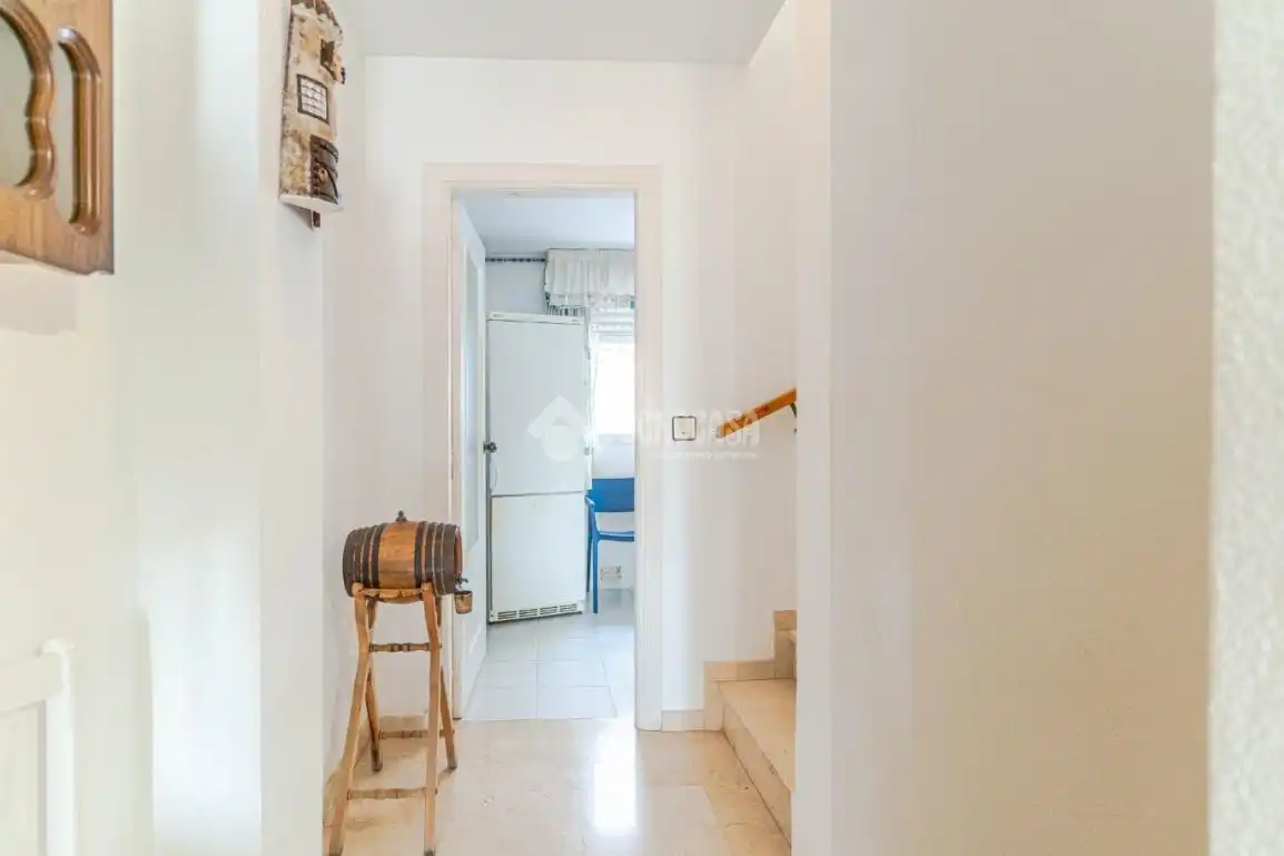 Casa adosada en venta en Motril con Terraza, Trastero y Balcón