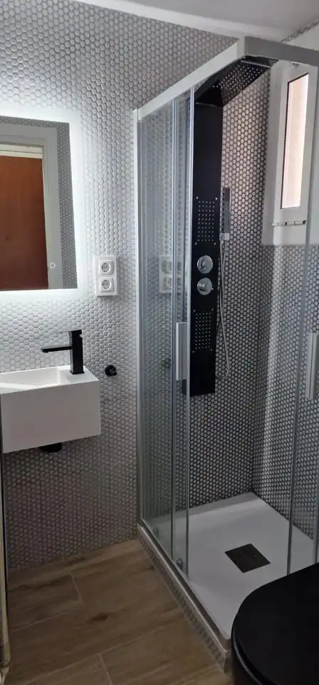 Bathroom of Study for rent in Barcelona  with Heating and Furnished