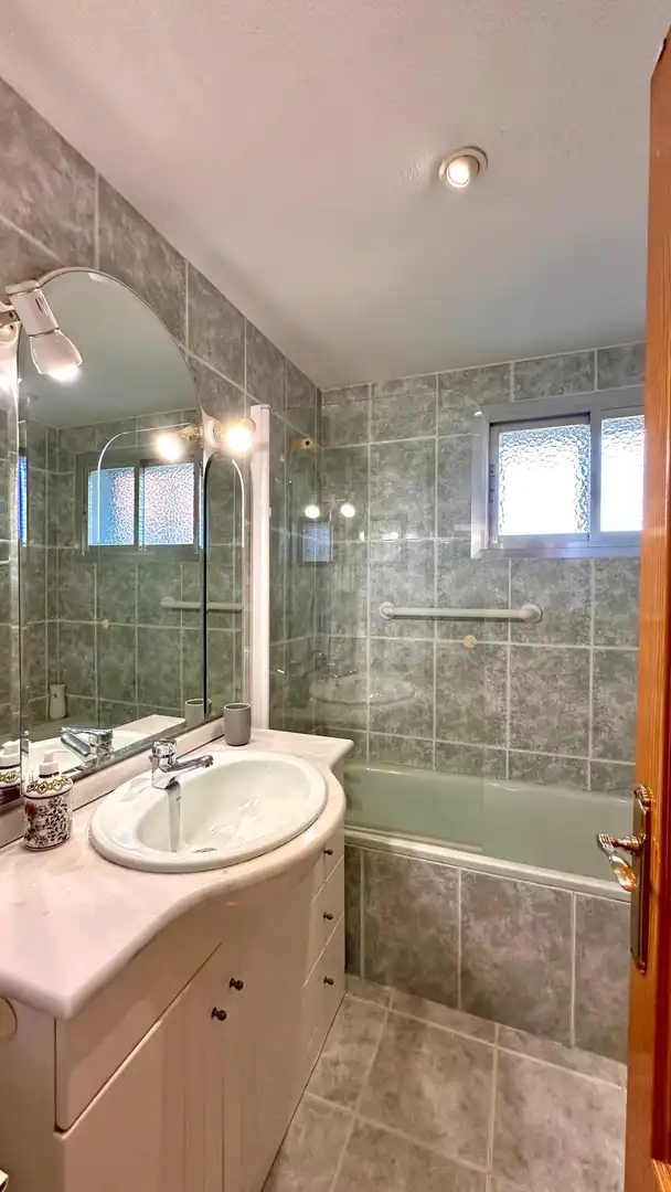 Badezimmer von Maisonette zum Verkauf in Collado Villalba mit Heizung, Terrasse und Gemeinschaftspool