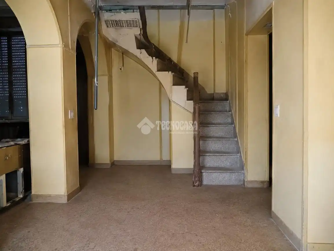 Detached homes for sale in Arahal  with Terrace