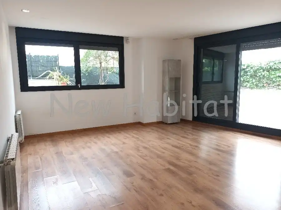 Sala de estar de Casa adosada en venta en Castellón de la Plana / Castelló de la Plana con Aire acondicionado, Jardín privado y Terraza