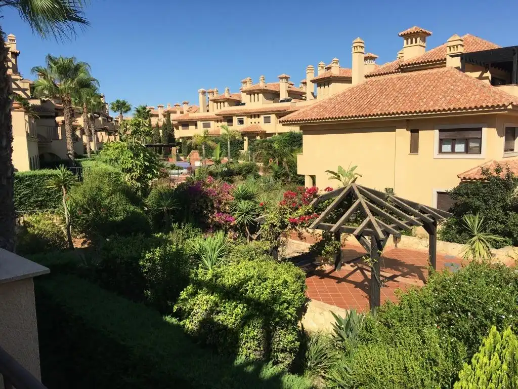Penthouse with pool for sale in Isla del Fraile