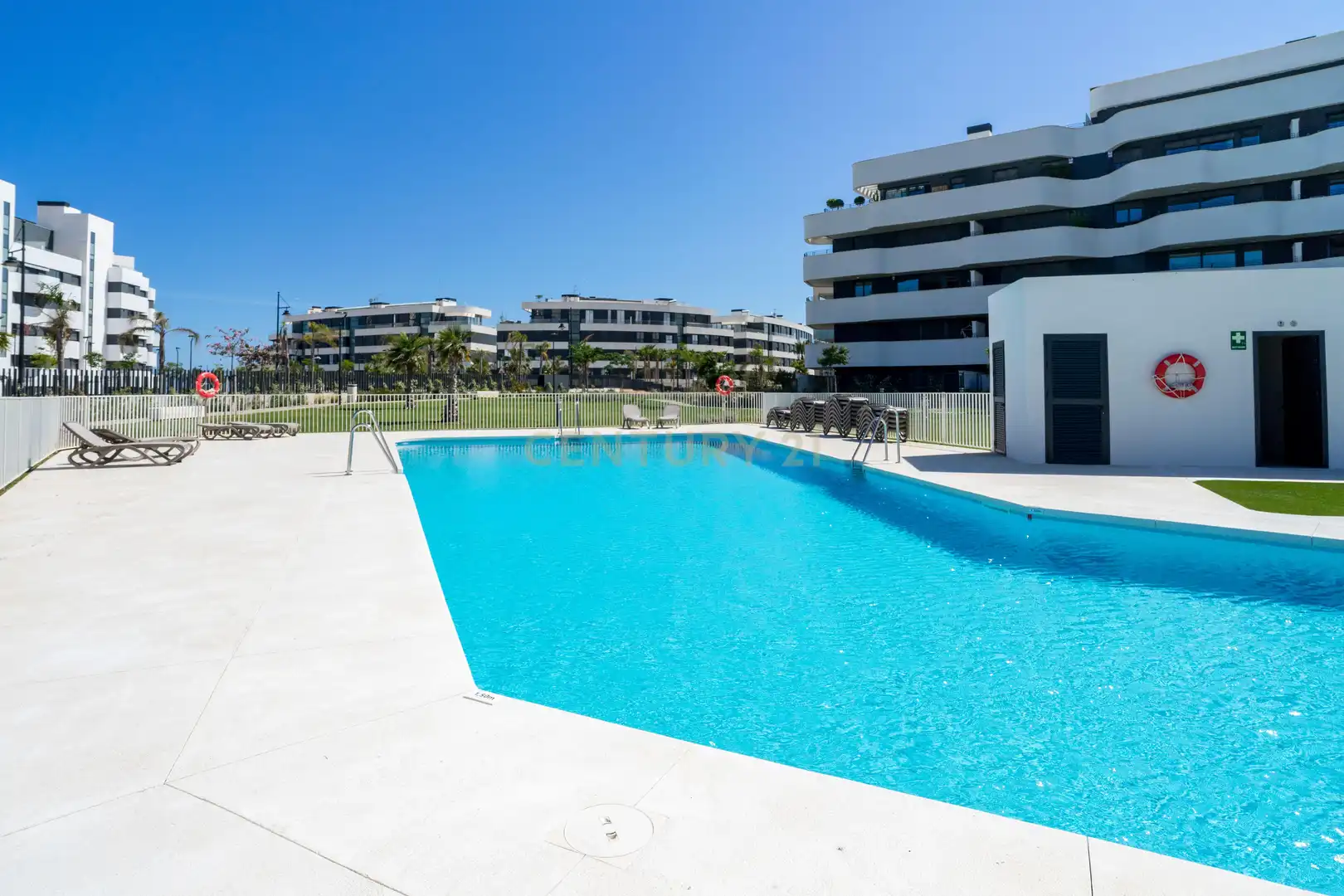 Flat with pool for sale in AV MAR DE ALBORAN 9 HABITAT ALBORAN MISTRAL TORREMOLINOS (MÁLAGA) bloque 3, imagen 6