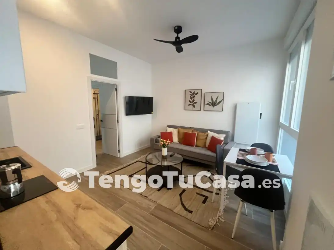 Piso de alquiler en Calle de Etruria, Canillejas