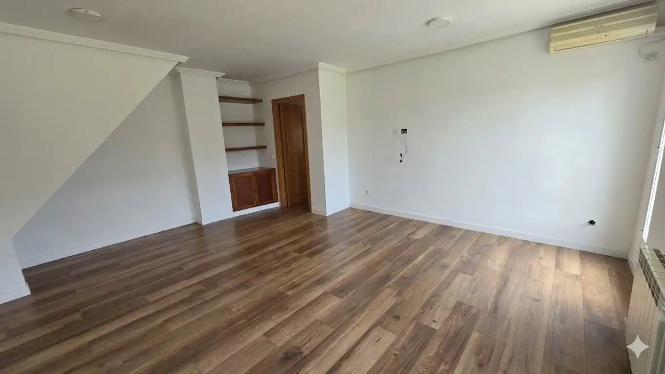 Dúplex en venta en Ajalvir con Piscina y Piscina comunitaria