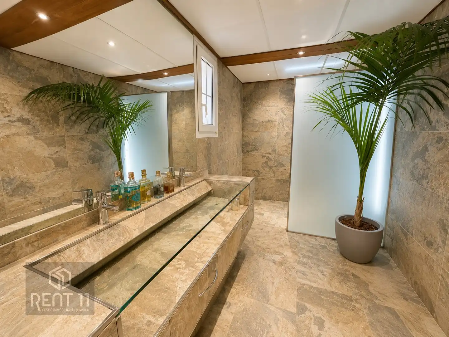 Baño de Casa o chalet en venta en Girona con Aire acondicionado, Calefacción y Trastero