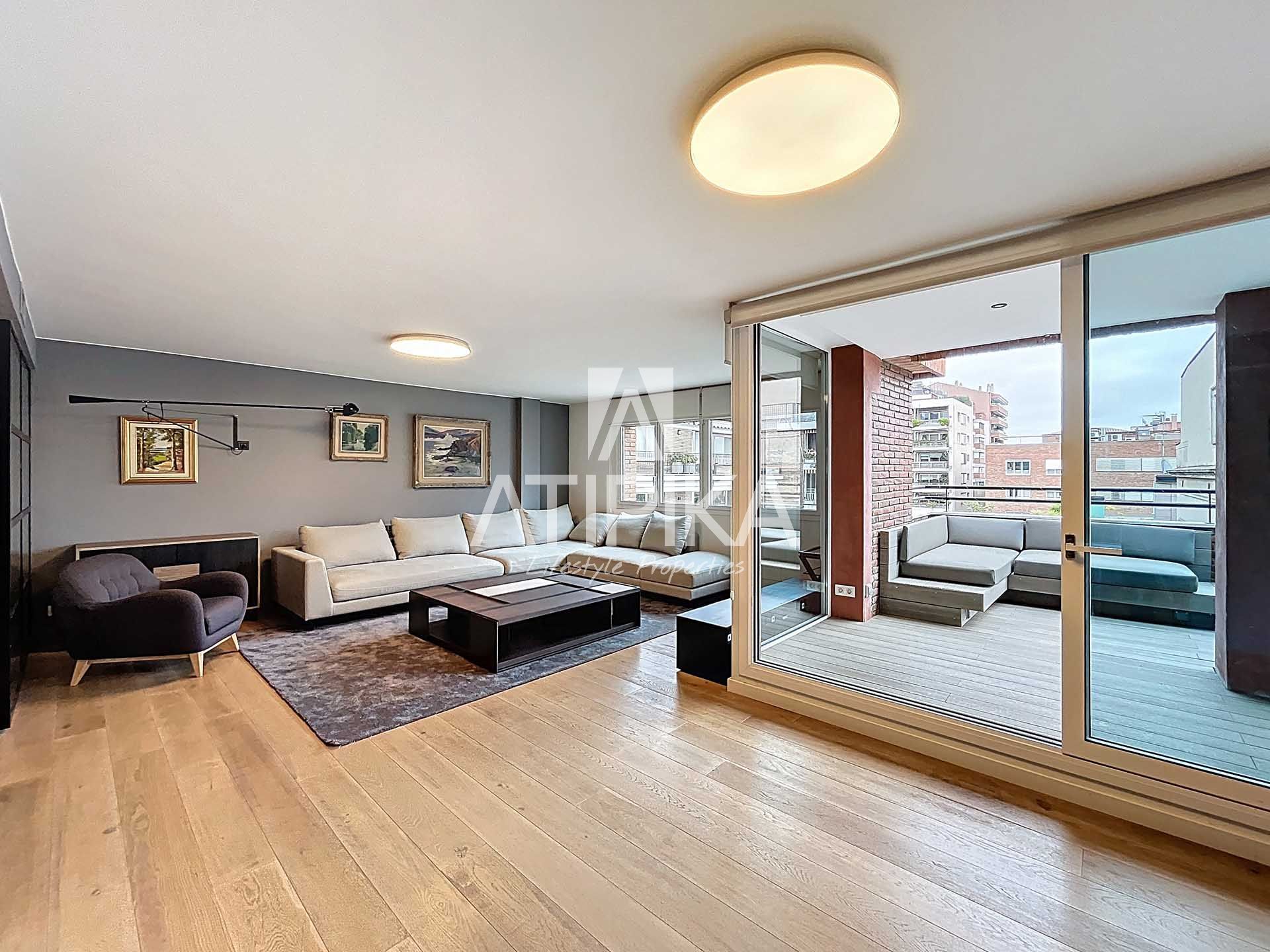 Vista exterior de Ático en venta en  Barcelona Capital con Aire acondicionado, Calefacción y Terraza