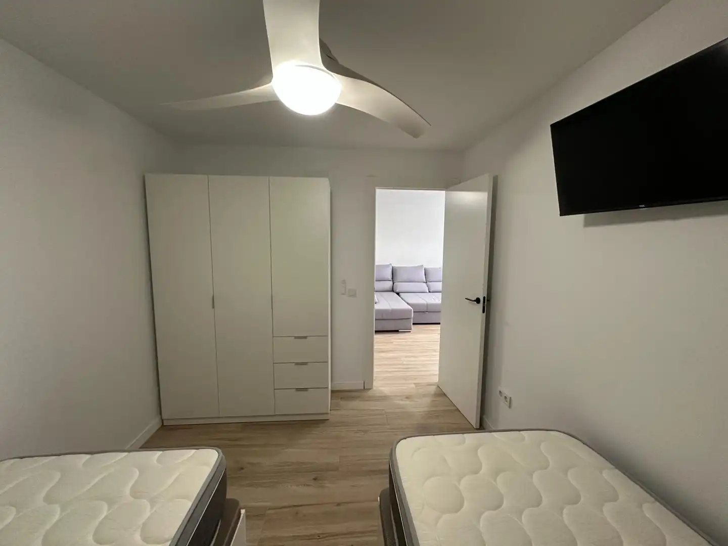 Dormitori de Apartament de lloguer en Alicante / Alacant amb Aire condicionat, Calefacció i Moblat