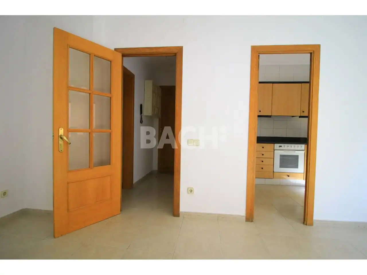 Kitchen of Flat for sale in Vic  with Heating and Balcony