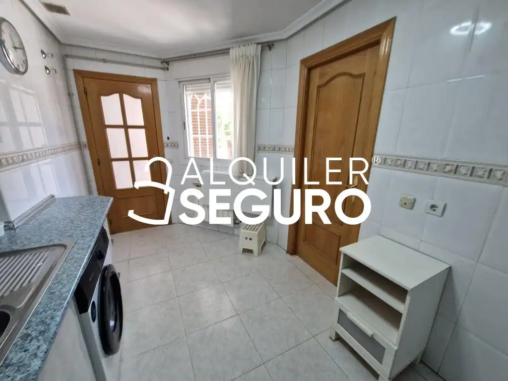 Küche von Haus oder Chalet zur Miete in Fuenlabrada mit Heizung, Terrasse und Abstellraum