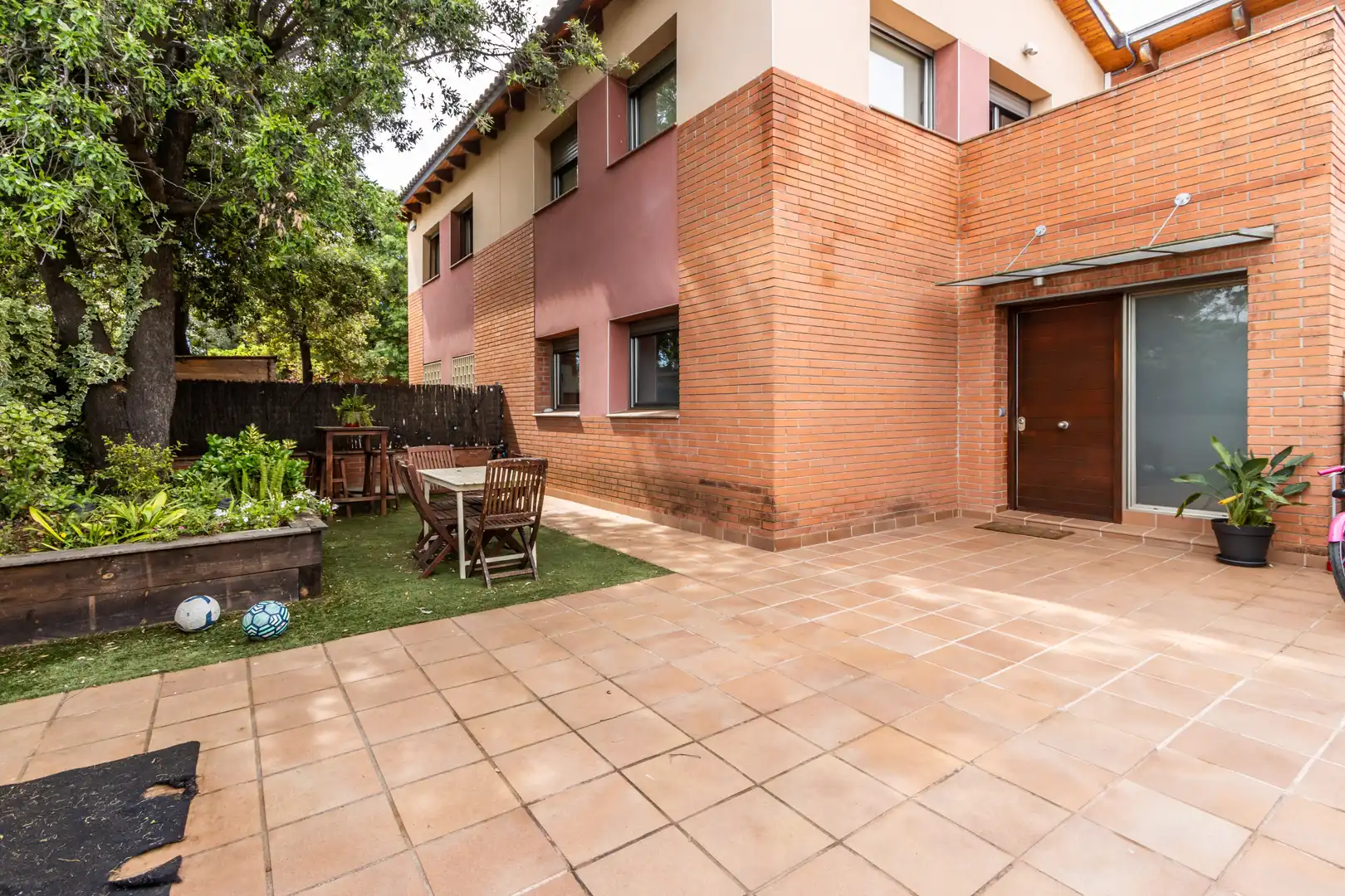 Terrace of Detached homes for sale in Sant Cugat del Vallès  with Air Conditioner, Heating and Terrace