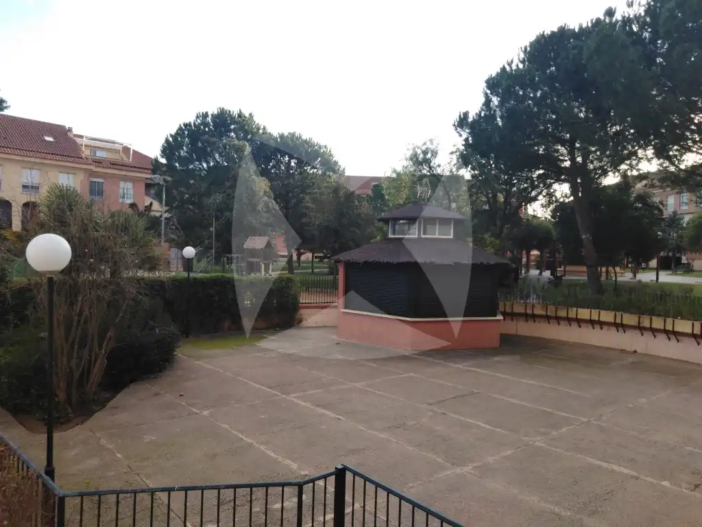 Jardí de Pis en venda en Badajoz amb Aire condicionat, Jardí privat i Terrassa