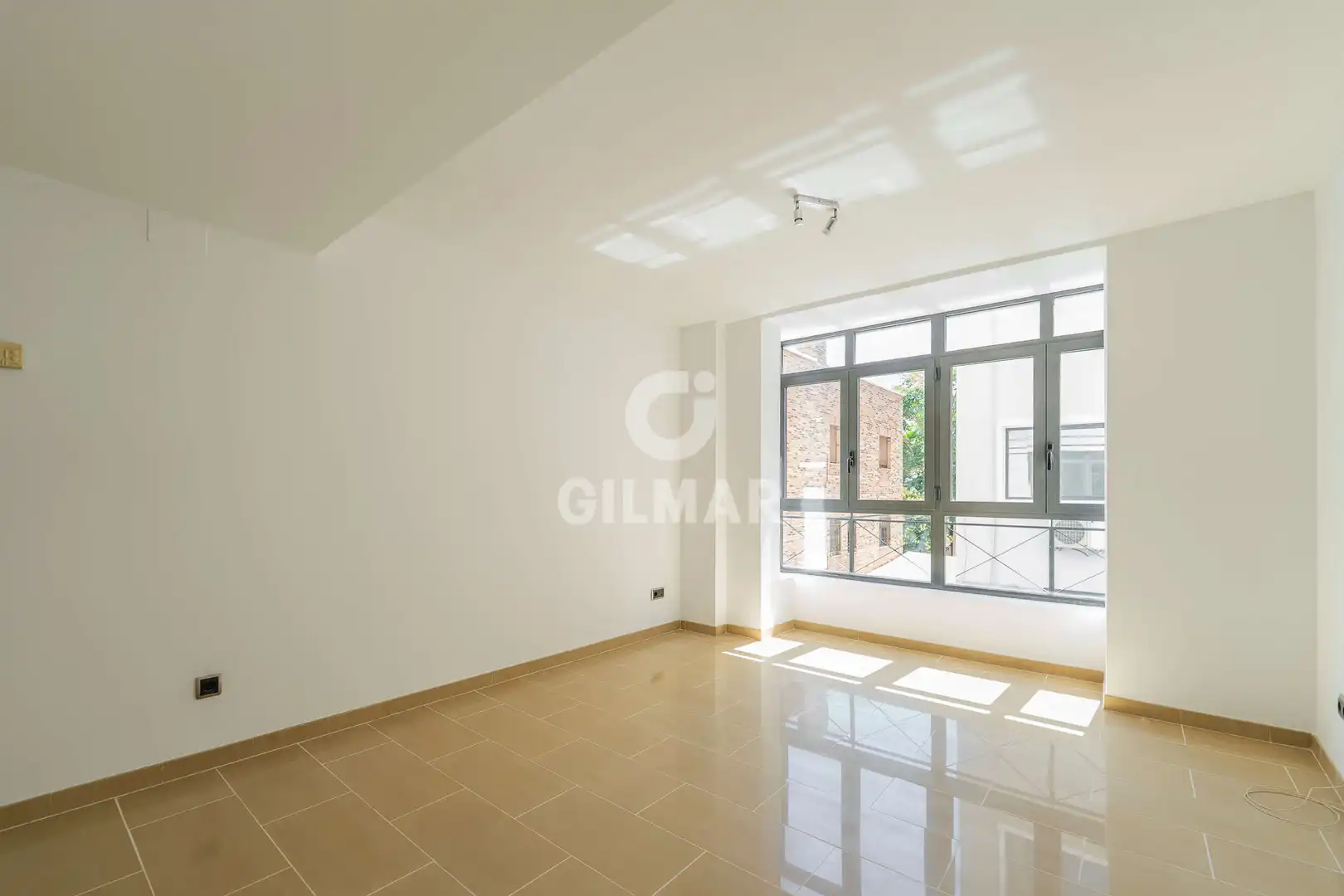 Bedroom of Flat for sale in Madrid  with Heating, Private garden and Storage room