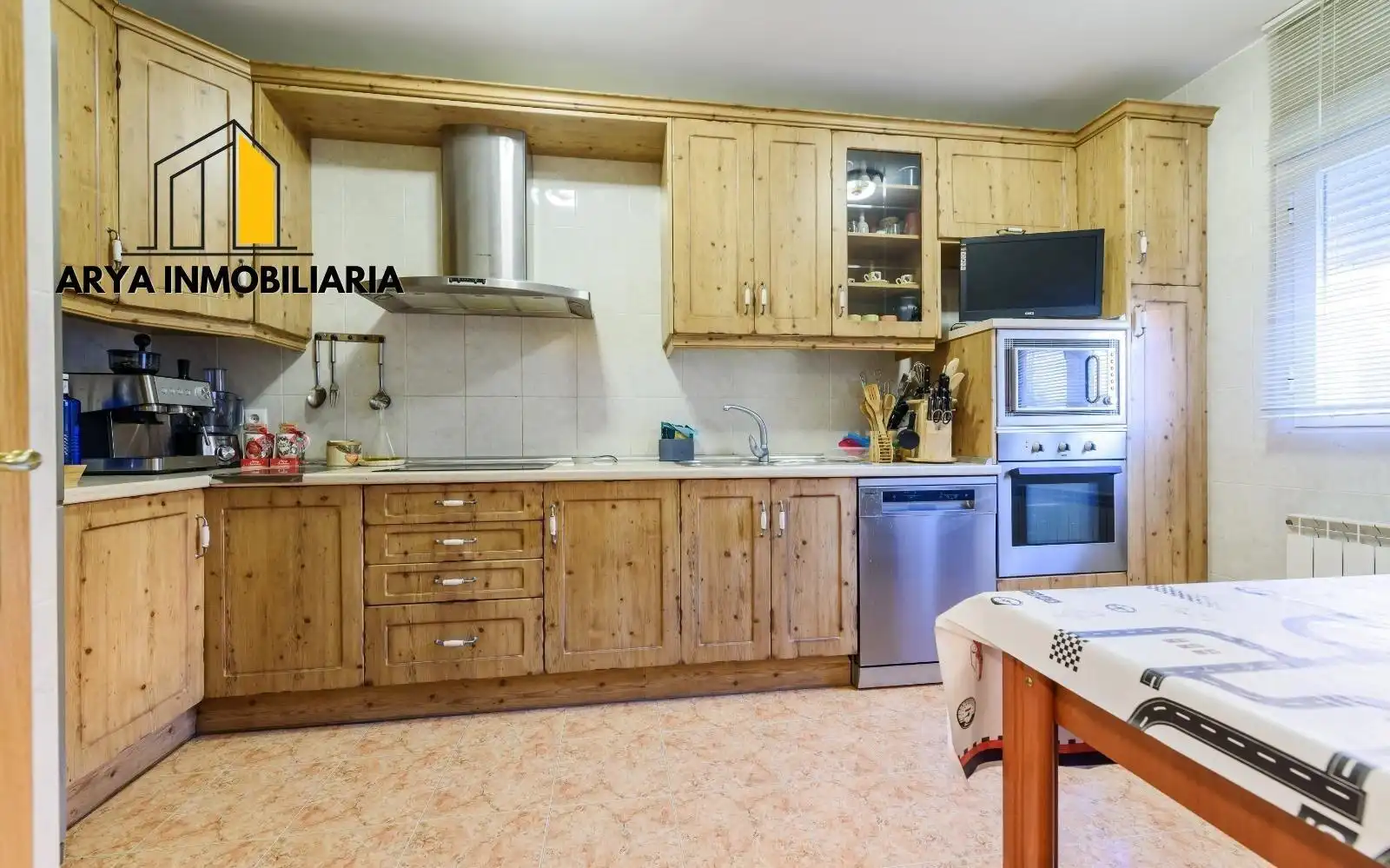 Cocina de Casa o chalet en venta en Horche con Aire acondicionado, Calefacción y Jardín privado