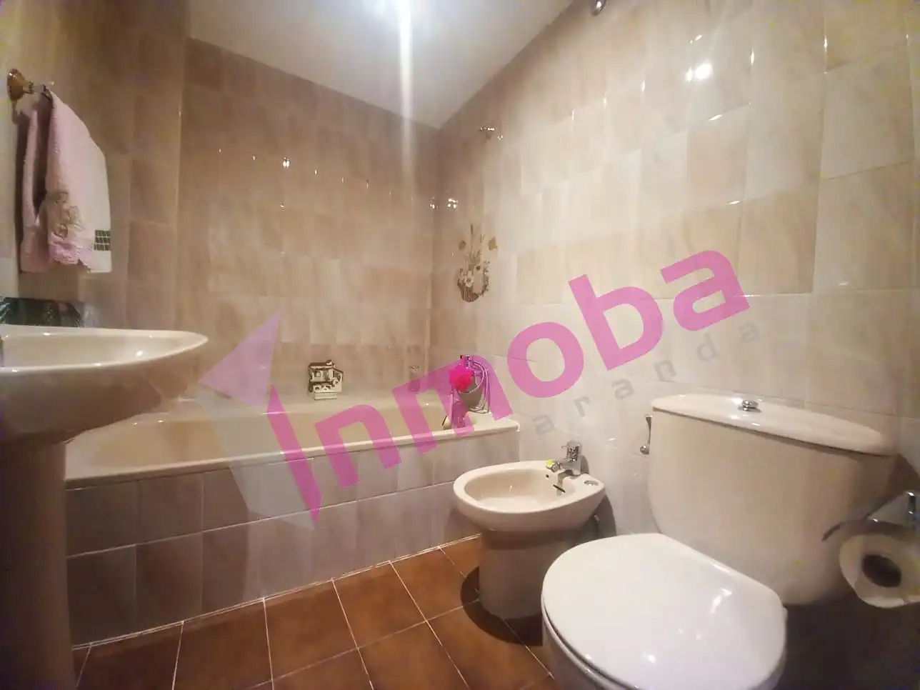 Baño de Piso en venta en Aranda de Duero con Calefacción, Parquet y Terraza