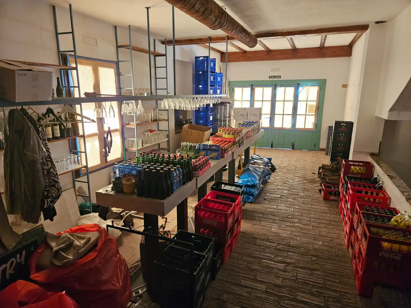 Geschaftsraum zur Miete in Benahavís mit Klimaanlage und Terrasse