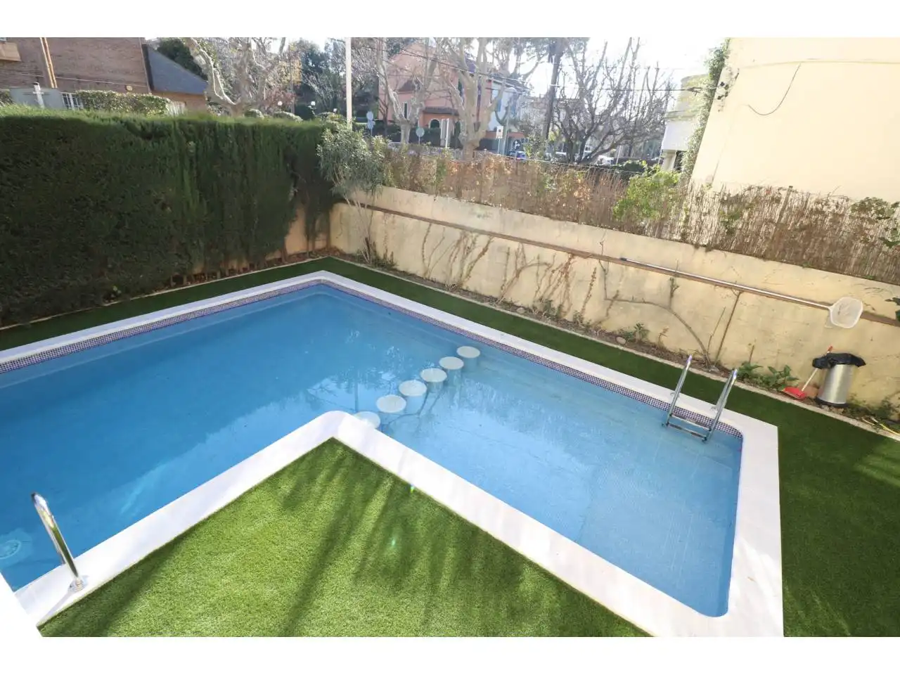 Swimming pool of Flat for rent in Sant Cugat del Vallès  with Heating, Parquet flooring and Alarm
