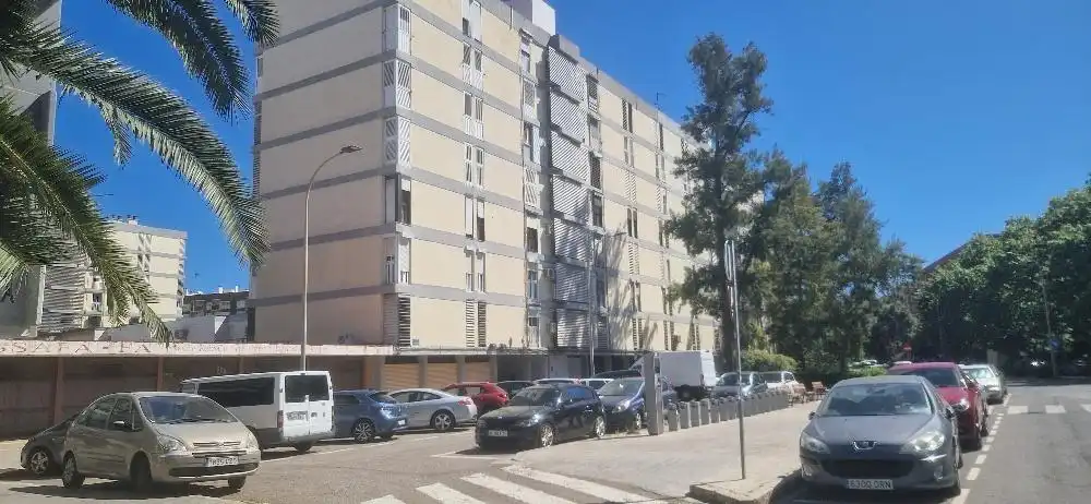 Parking de Casa adosada en venta en Valencia con Aire acondicionado, Calefacción y Terraza